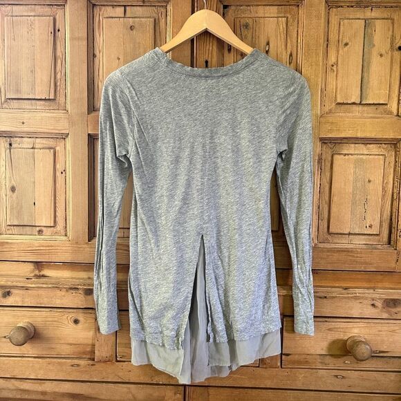 Lavender Label by Vera Wang XS Gray Long Sleeve Tee Silk Details - Picture 6 of 10